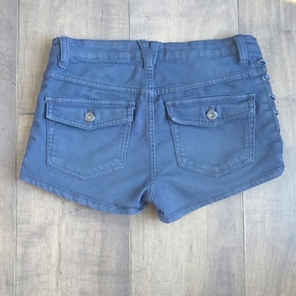 ANTHROPOLOGIE FREE PEOPLE NAVY BUTTON FL/ SIDE LACE SHORTS WOMANS 26 - Picture 6 of 8
